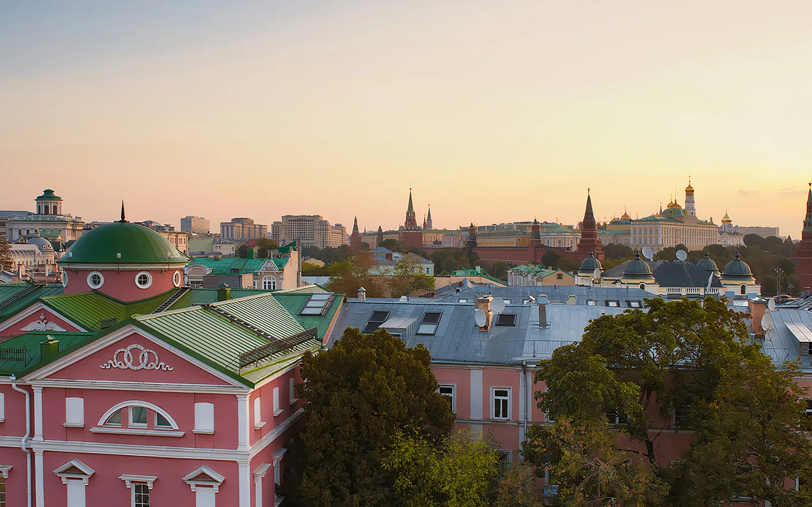 Фасады старой Москвы