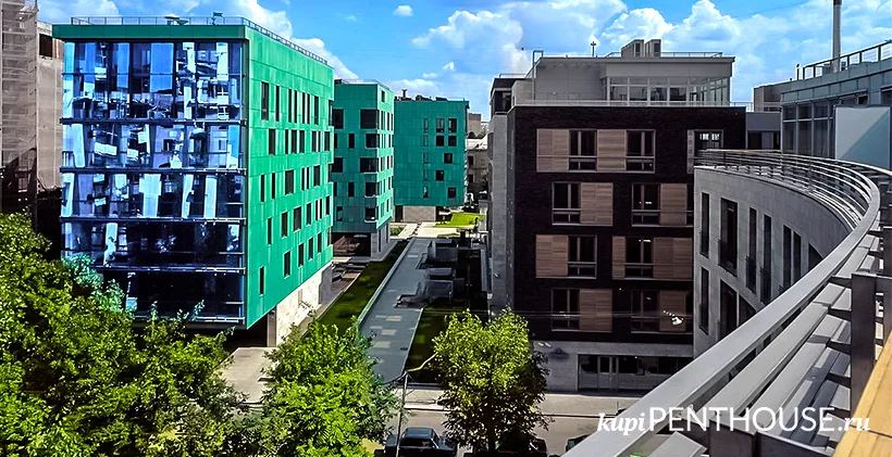 Вид с террасы дома в Молочном переулке на Коппер-хаус и Бутиковский, 5. Все объекты построила RGI International